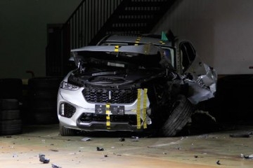 这一撞，能把WEY推回轨道吗？