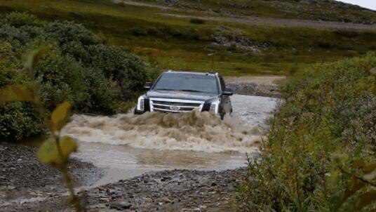 在战斗民族手中 凯雷德的打开方式竟是这样的