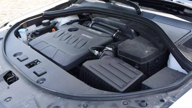 哈弗家族中的“非主流”?试驾哈弗H7