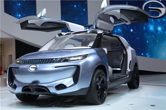 突破自动驾驶与智能网联:技术外另有要素