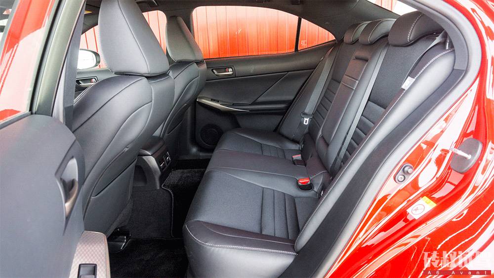 这车90%的人没见过,回头率甩BBA几条街