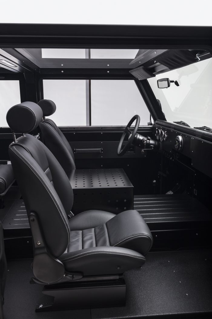 组图:属于硬汉的电动汽车 BOLLINGER B1原型车曝光