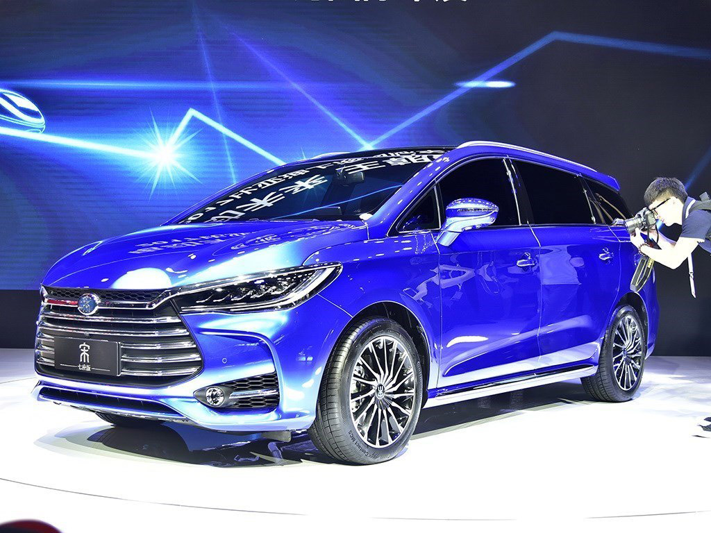 宋更名为宋MAX,七座2+3+2布局你怎么看?