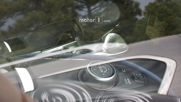 英菲尼迪全新QX50内饰曝光 或年内亮相