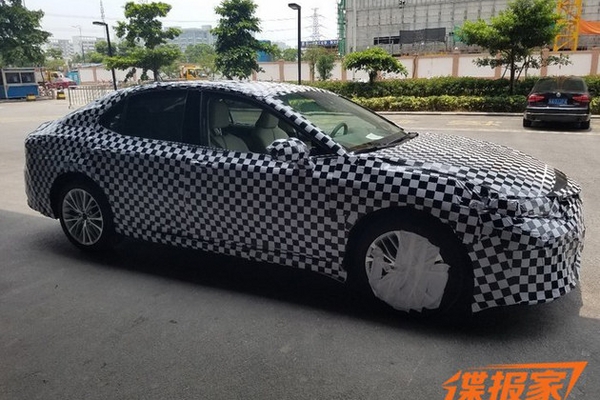 国产全新凯美瑞谍照曝光 沿用海外设计