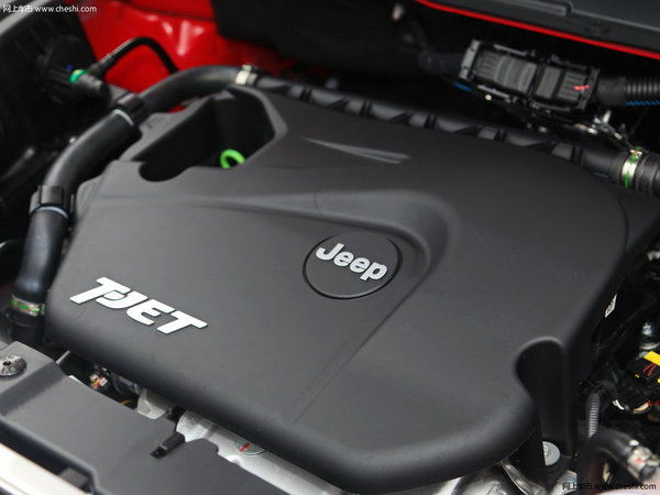 怕被国产车套路?来看看这四款动力爆棚的小SUV-图10