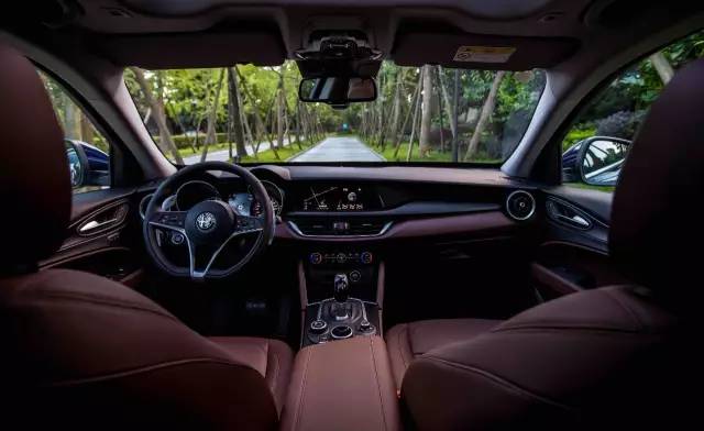 蜀道难行,那是因为没有Stelvio