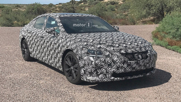 雷克萨斯新ES谍照 剑指奔驰E级和奥迪A6