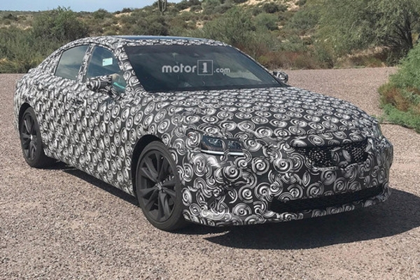 雷克萨斯新ES谍照 剑指奔驰E级和奥迪A6