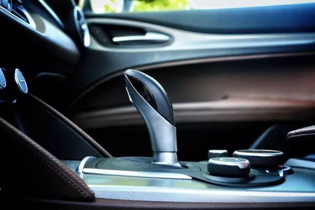 蜀道难行,那是因为没有Stelvio