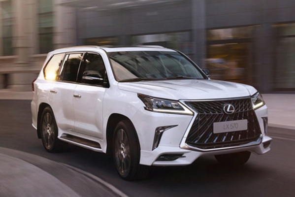 雷克萨斯新款LX570曝光 外观极具侵略性