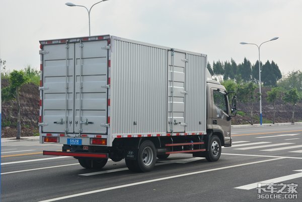 有面儿更有料! 试驾四川现代盛图MIGHTY