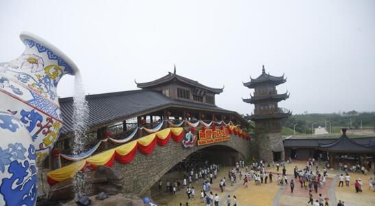 秘境纳凉 万达乐园竹林欢乐多 秘境纳凉 万达乐园竹林欢乐多