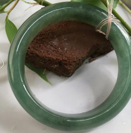 南博中心教你辨翡翠真假 南博中心教你辨翡翠真假