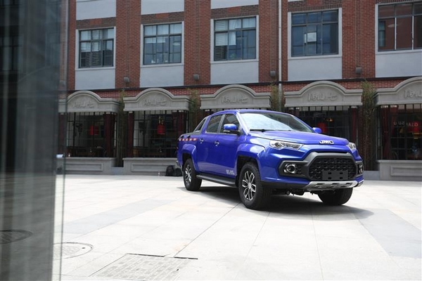 打破你的皮卡认知 实拍全新江铃域虎