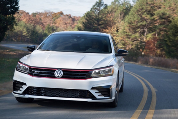 大众Passat GT量产版12月发布 性能出众