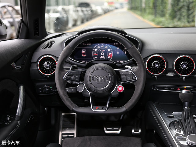 奥迪RS2017款奥迪TT RS