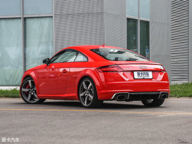 奥迪RS2017款奥迪TT RS