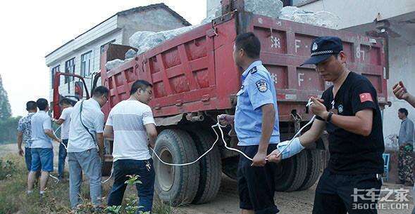 拒绝“卡车敢死队” 救灾也要保护自己