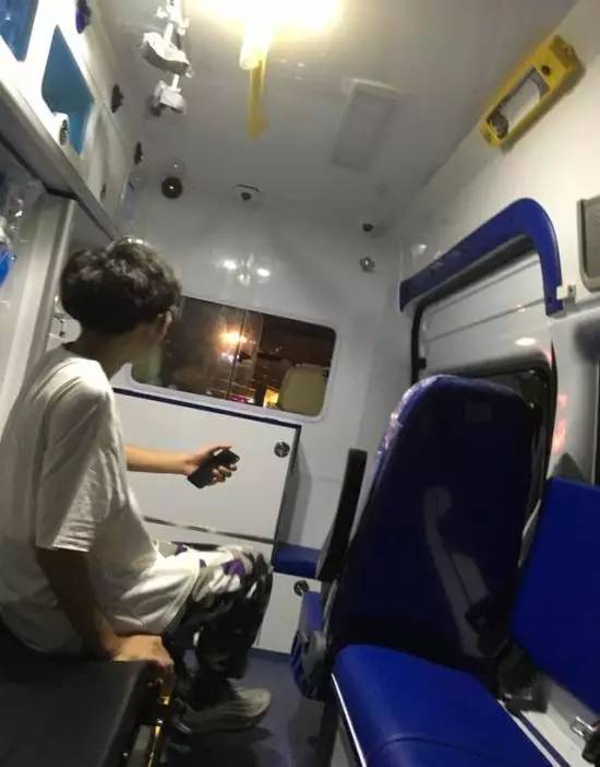 奇葩!网约顺风车竟叫来一辆“救护车”!