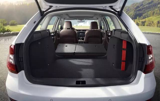 斯柯达如何让旅行情怀落地,试驾明锐旅行车