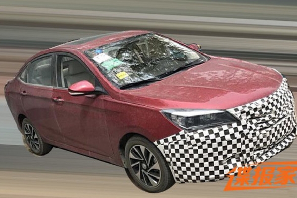 新款悦翔V7路试谍照曝光 将于明年上市