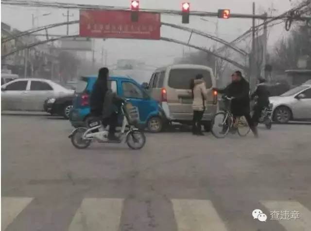 凭什么出了交通事故,往往非机动车占便宜?