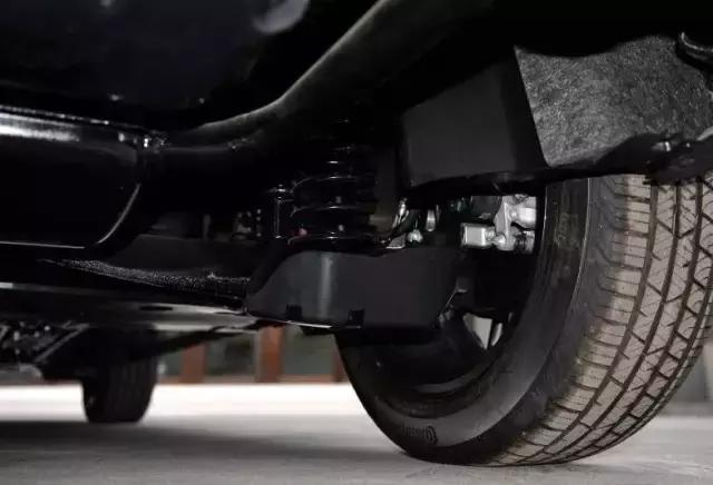 20万SUV竟用了奔驰才有的“魔毯”减震?真的假的?