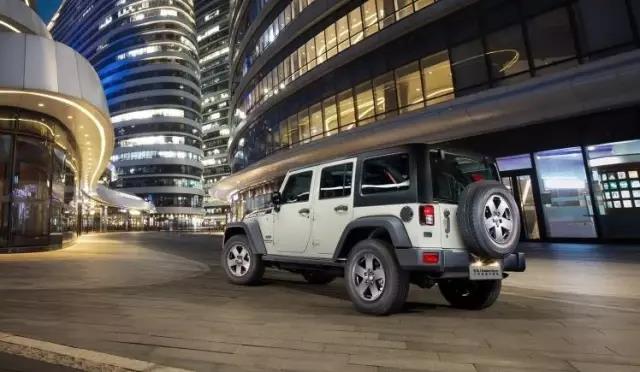 20万SUV竟用了奔驰才有的“魔毯”减震?真的假的?