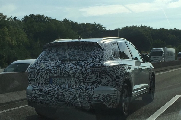 大众全新途锐谍照曝光 已经开始路测预计年底发布