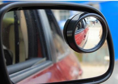 后视镜小圆镜,应该安在哪个位置才最好?