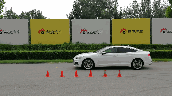奥迪A5 45TFSI quattro运动型