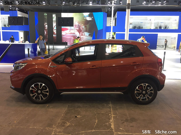 2017成都车展探馆 吉利远景X3提前曝光