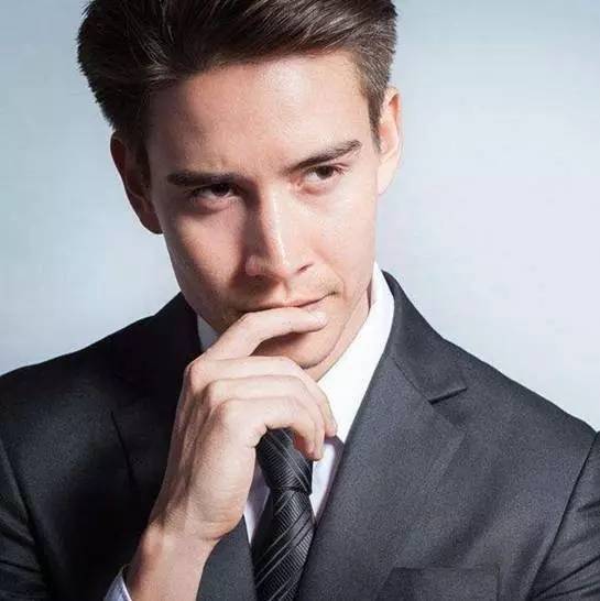 销量连续滑坡，为何小型SUV还扎堆上市？| 认真秀车or认真卖车