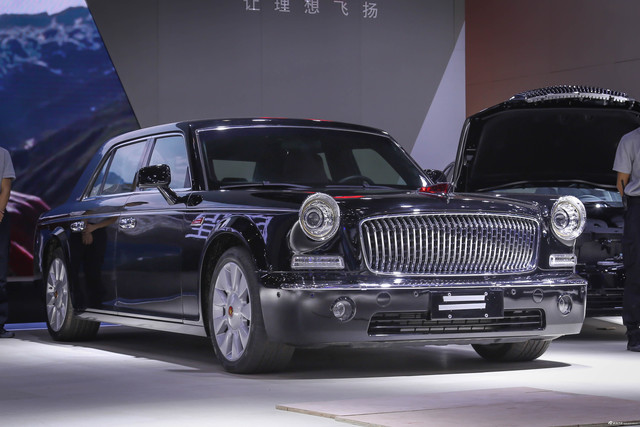 成都车展高清实拍红旗L5 只能在车展遇见你