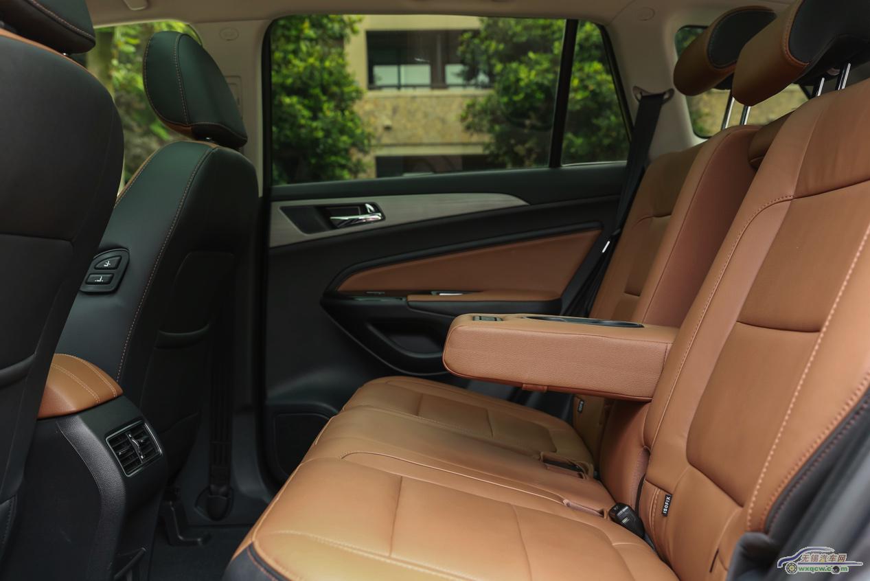 大佬之争 长安CS75尚酷版对决哈弗H6