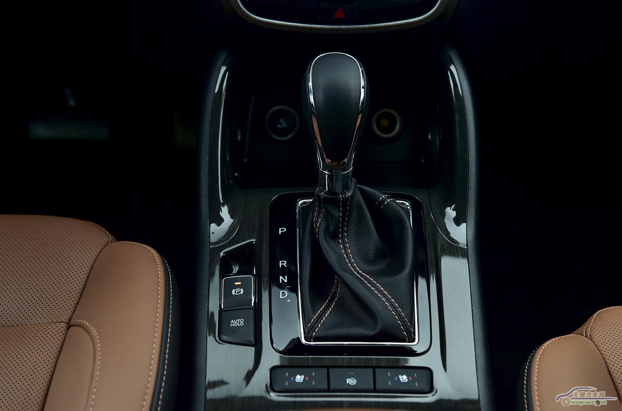 大佬之争 长安CS75尚酷版对决哈弗H6