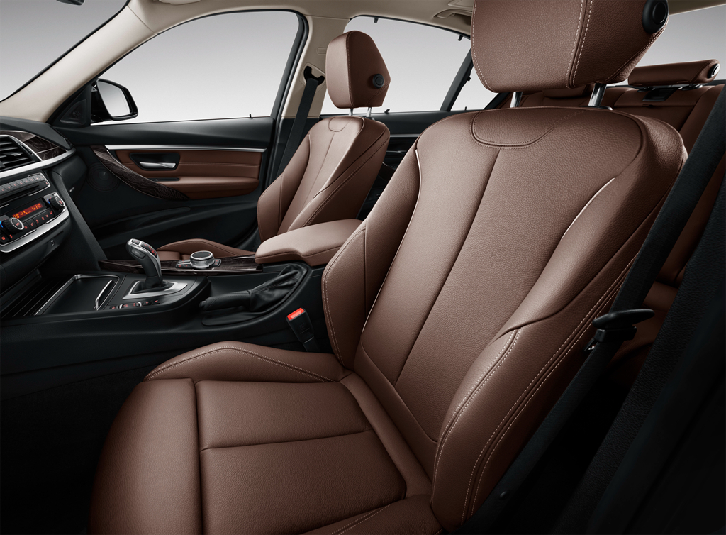 BMW 3系M运动曜夜版成都车展首次中国亮相