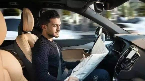 买完就后悔，最具争议的5个汽车配置，第2个很多人上车就想关闭！