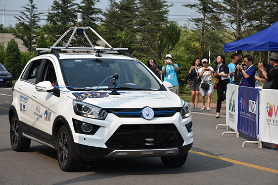 热闹之后开始鸡毛掉地:自动驾驶是在画饼吗?