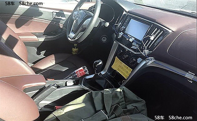 曝启辰新款T70X内饰谍照 有望年内上市