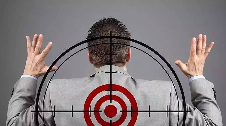 新能源双积分把外国车企逼疯了？