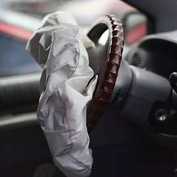 高田气囊门阴魂不散！宝马宣布召回X3都是因为它！