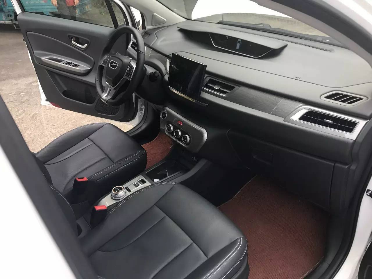 续航超300公里,8万左右开售,这款莆田造的纯电动车靠谱吗?