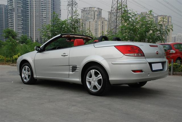 这敞篷跑车卖16万,无框车门不输CC,立体车标胜似劳斯莱斯