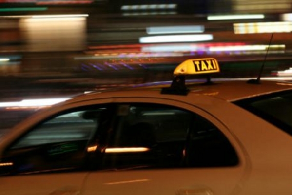 一年完成出租车油改电：“太原式”电汽车推广再思考