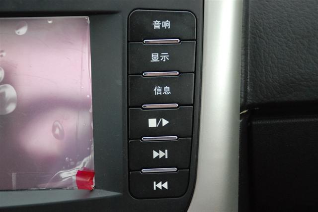 这敞篷跑车卖16万,无框车门不输CC,立体车标胜似劳斯莱斯