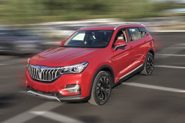 中华V6无伪装谍照曝光 定位于紧凑级SUV