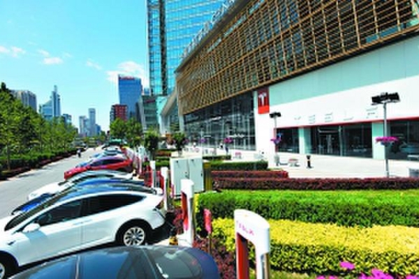 “双积分”政策亦步亦趋 新能源车将卖 “白菜价”？