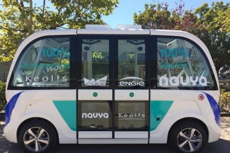 未来已来 无人驾驶巴士开上伦敦街头